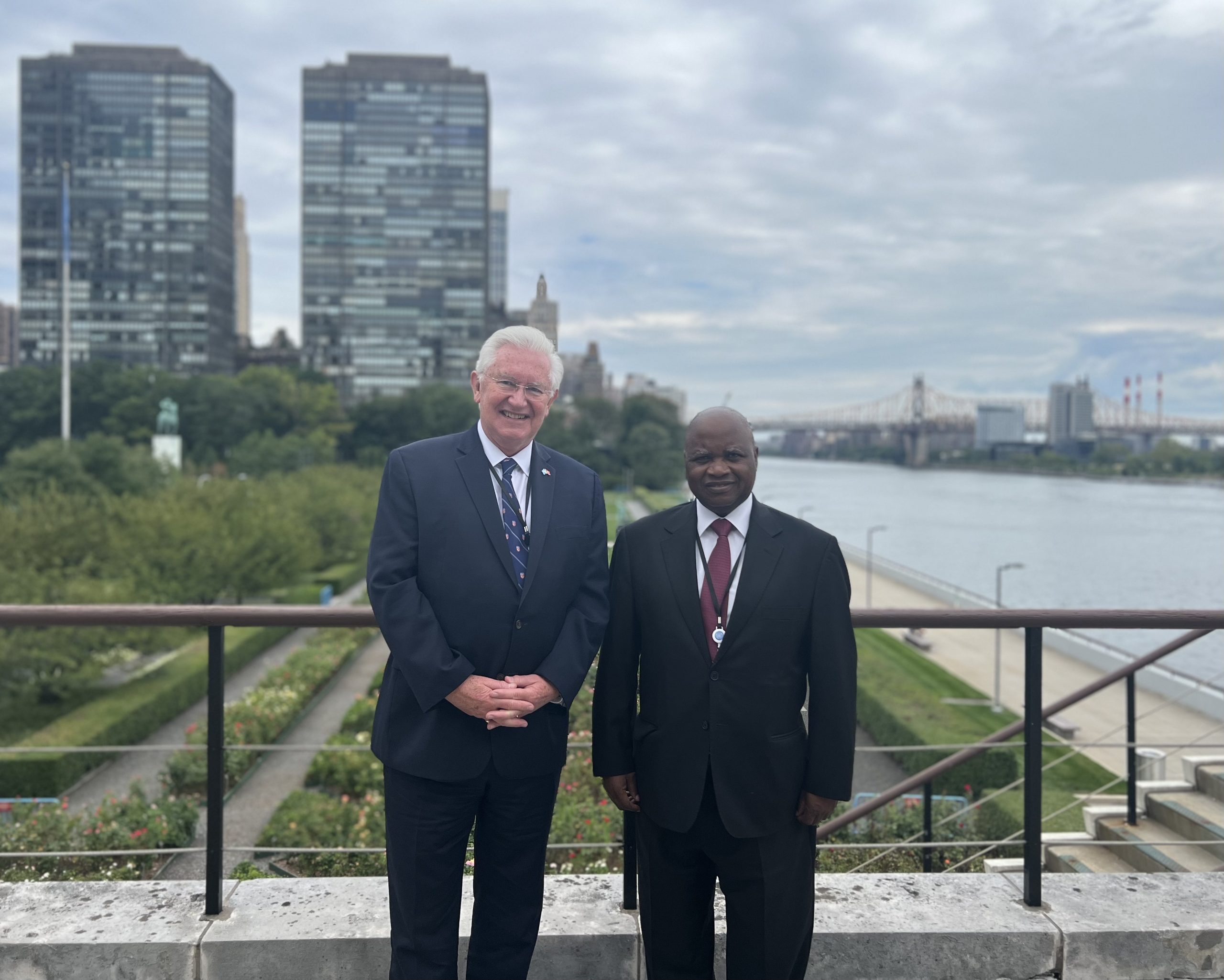 Ambassador Beresford-Hill Meets Ambassador Comissário of Mozambique